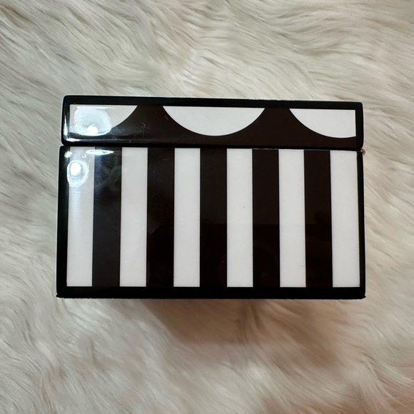 HENRI BENDEL BROWN AND WHITE STRIPES AND SPOTS “HOT FOR DOTS” LAQUER JEWELY BOX - Picture 12 of 13
